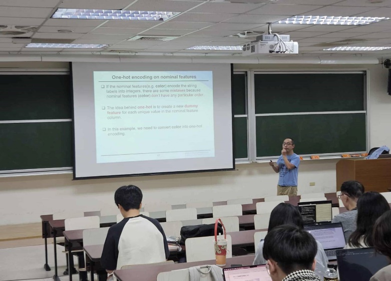 清華大學翁詠祿教授